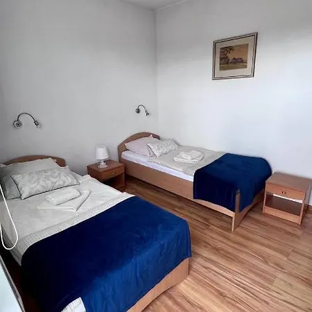Dom Wczasowy Koral Vendégház *